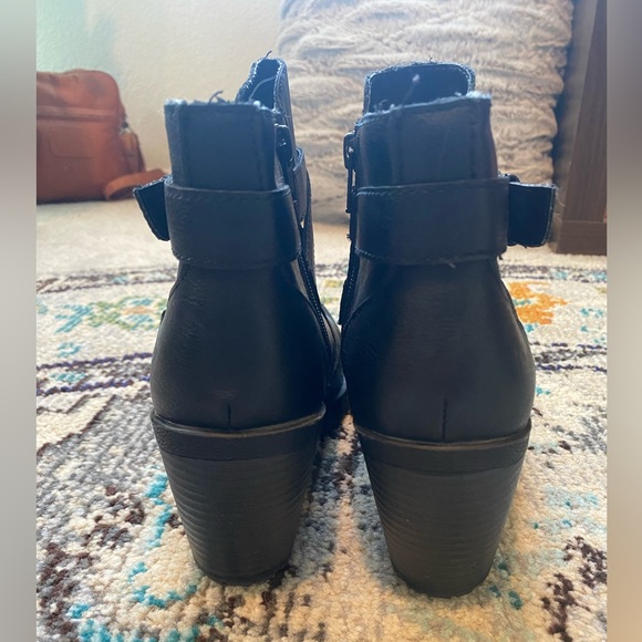 Born Concepts women’s black block heel bootie size 8 - Picture 2 of 6